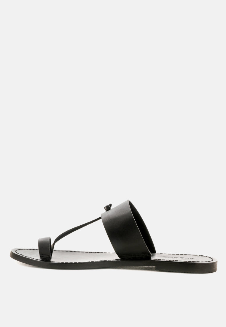 LEONA – Sandalia Negra de Piel con Estilo Europeo